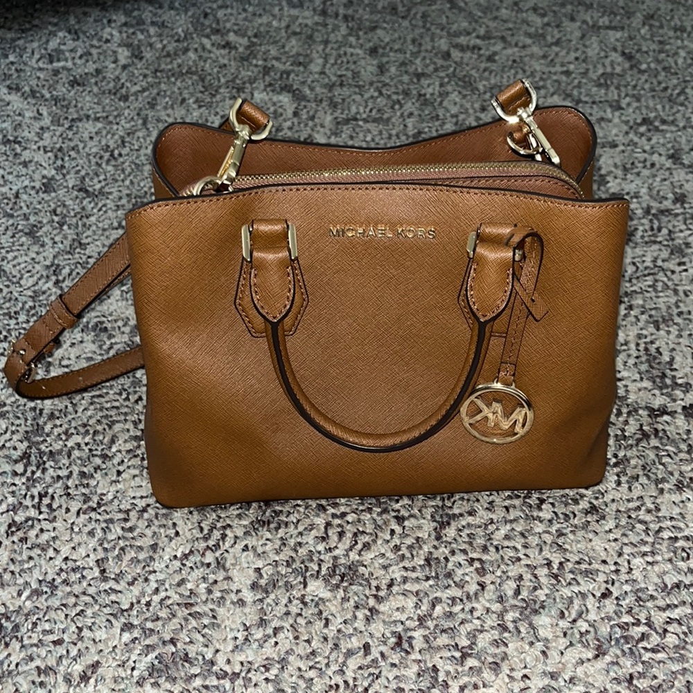 MICHAEL KOHRS purse